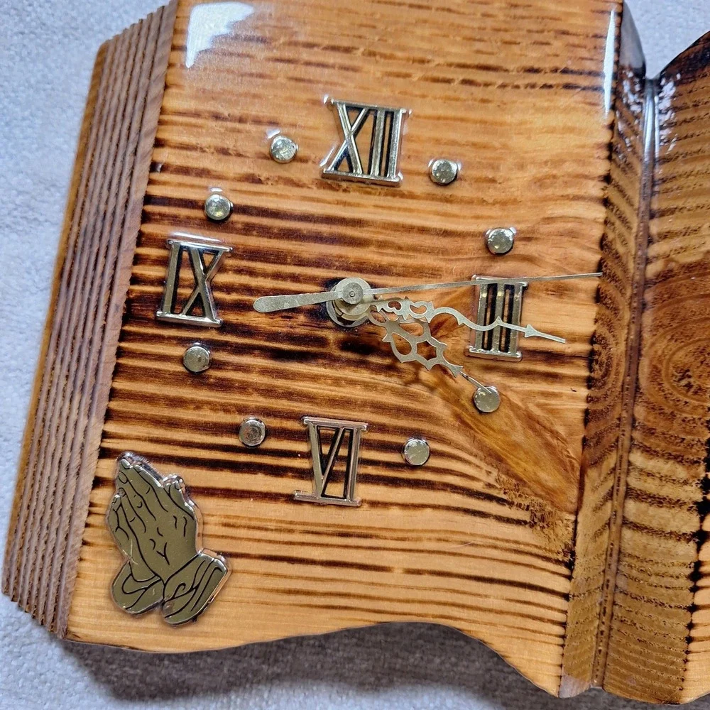 Vintage Jesus Carved Wood Finished Open Bible Clock Hanging Decor